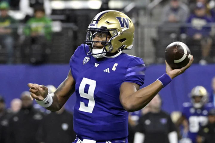 No. 3 Washington beats No. 5 Oregon 34-31 in Pac-12 finale to wrap up playoff spot