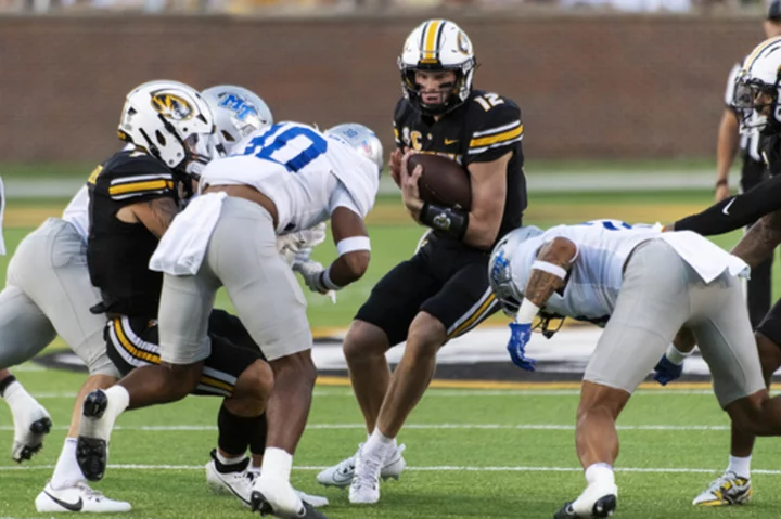 Cook throws for 2 TDs, runs for another to help Missouri beat Middle Tennessee 23-19