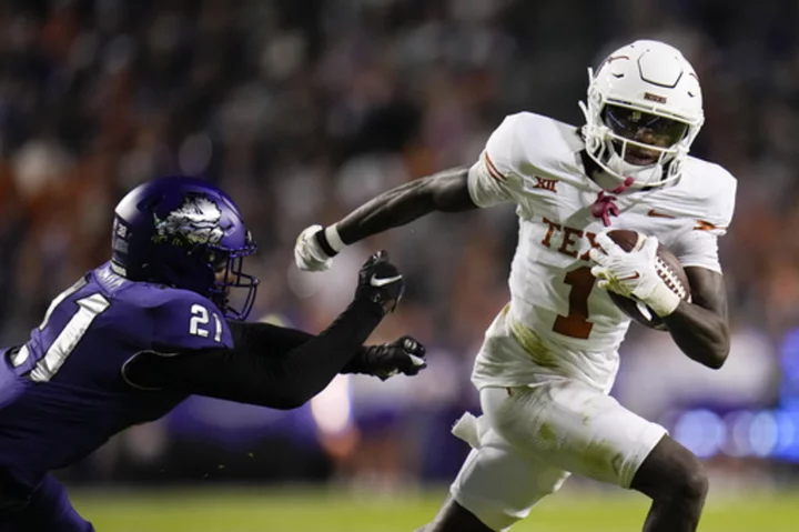 No. 7 Longhorns harbor College Football Playoff hopes heading into visit to Iowa State