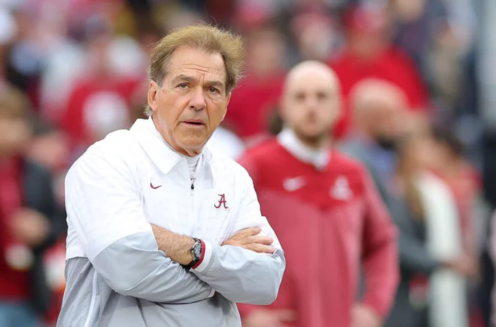 Will Alabama's quarterback conundrum keep them from the College Football Playoff?