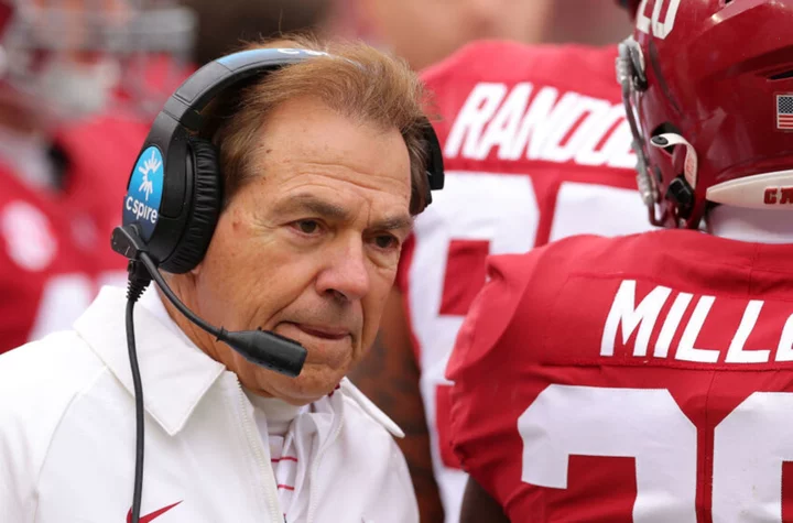 Alabama football doubters show up to vote for AP Top 25
