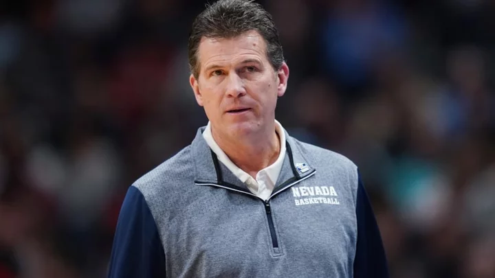 Steve Alford Sick of All the Freaking Bats Flying Around Nevada Basketball Games