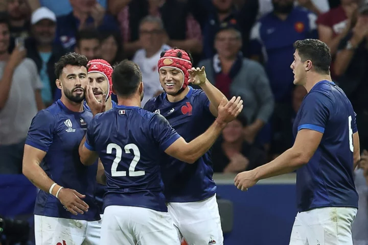 Bielle-Biarrey helps France avoid Uruguay scare