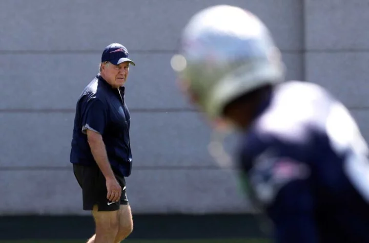 Patriots: Mac Jones takes ownership of practice mistake that led to Bill Belichick earful