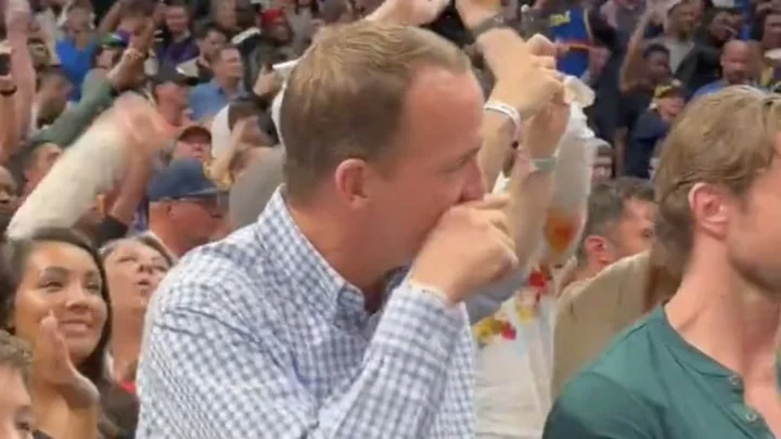 Peyton Manning Went Totally Insane Courtside After the Nuggets-Lakers Game