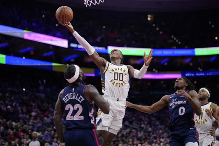 Haliburton, Toppin lead the way as the Pacers snap 76ers' 8-game win streak 132-126