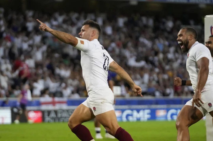 England avoids huge Rugby World Cup upset with comeback 1-point win over Samoa