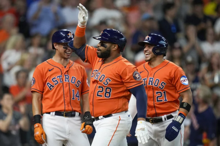 Astros' Jon Singleton hits his first homer since 2015, then makes it twice as nice in second at-bat