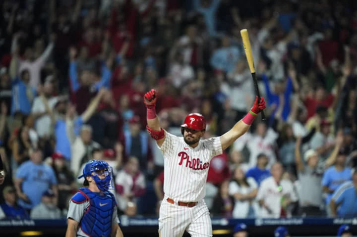 Schwarber's walkoff HR lifts Phillies past Dodgers for sixth straight victory
