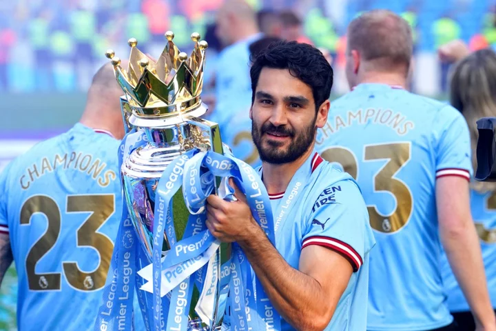 Ilkay Gundogan urges Manchester City to keep standards high in quest for treble