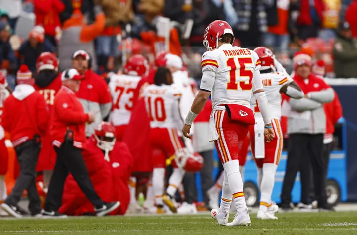 Updated AFC Playoff Picture after Week 8: Chiefs lose edge over Dolphins, Jaguars