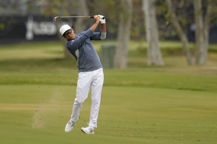 Rickie Fowler sets US Open record with 62 at Los Angeles Country Club
