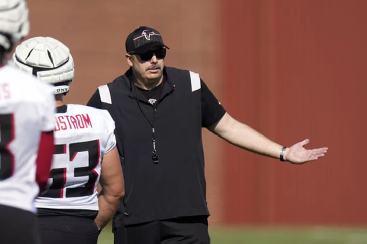 Smith 'amped up' as Falcons enter training camp with raised expectations