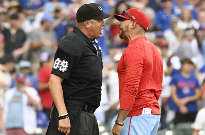 Oli Marmol ejected after arguing strike zone with umpire