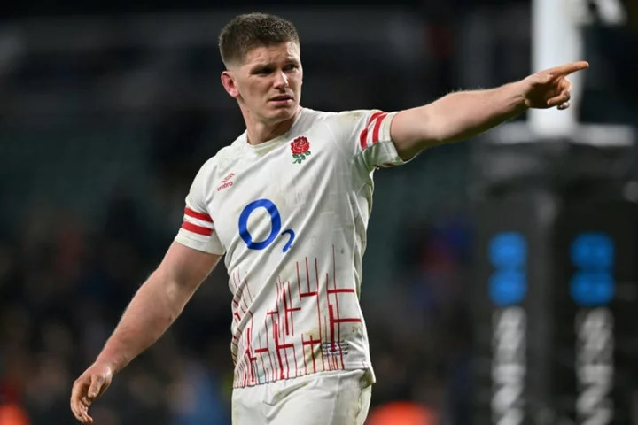Farrell leads six-strong Saracens contingent in England squad