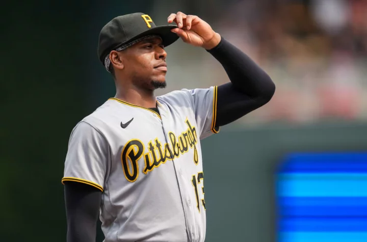 Pirates star destroys umpire on Twitter for obvious call favoring the Braves