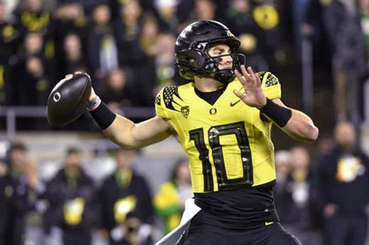 No. 6 Oregon tries to stay in Pac-12, CFP hunt with win over Arizona State