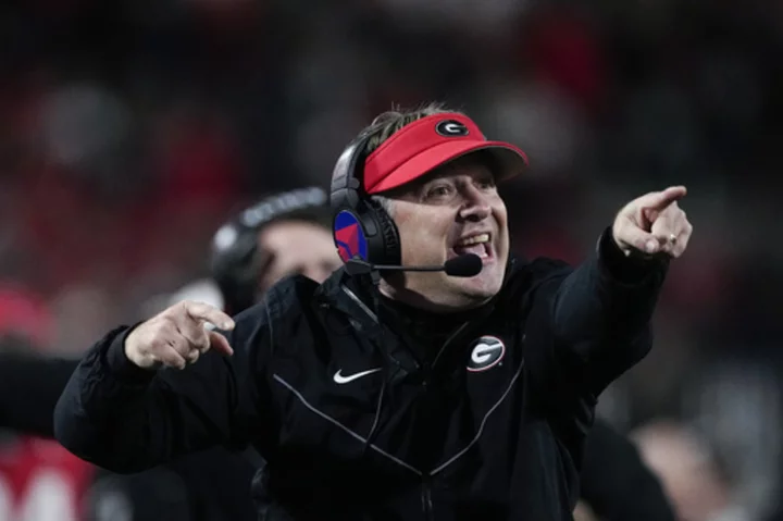 Top-ranked Georgia Bulldogs are rolling, will try to avoid a letdown in visit to No. 21 Tennessee