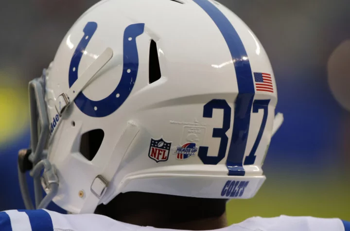 Colts get trolled for new black helmet, looking like Duke wannabes