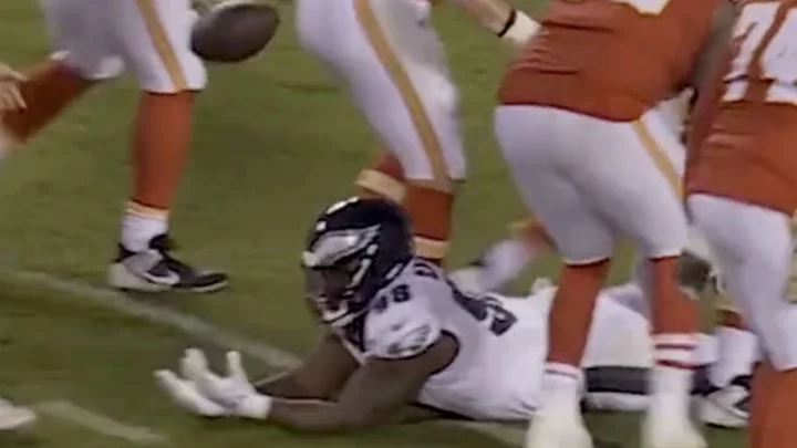 Jalen Carter Dove Between the Center's Legs and Nearly Intercepted Patrick Mahomes' Intentional Spike