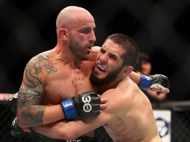 UFC 294 time: When does Volkanovski vs Makhachev start in UK and US this weekend?