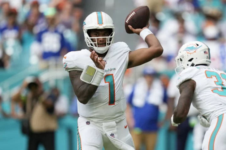 Historic start to the season for the Dolphins' offense means little to coach Mike McDaniel