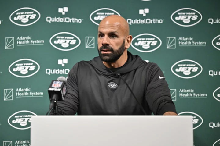 Analysis: Robert Saleh's loyalty to Zach Wilson isn't helping the Jets win games