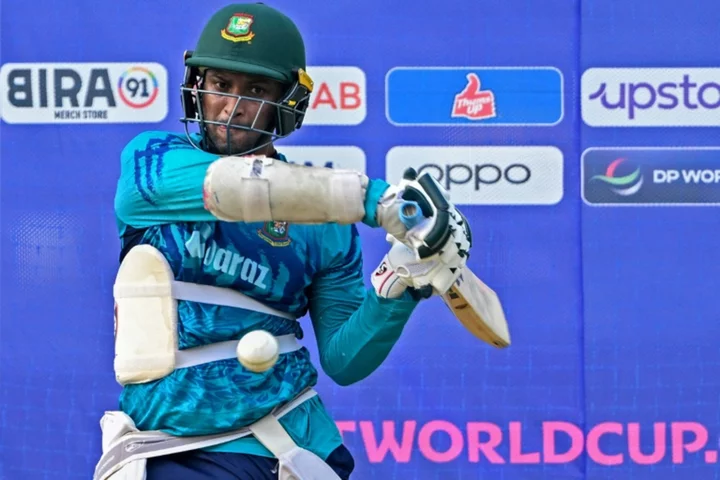 Bangladesh sweat on skipper Shakib's fitness ahead of India clash