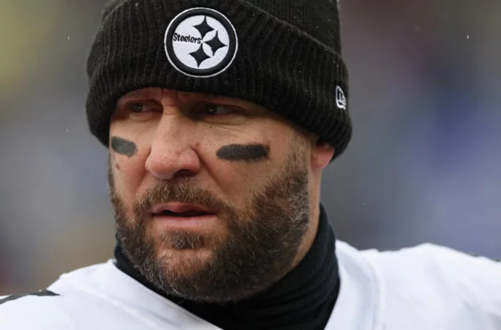 Ben Roethlisberger ends silence, goes back to criticizing former Steelers teammates