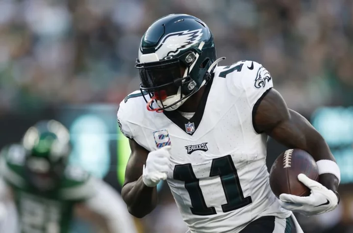 A.J. Brown's All-Pro connection could fix Eagles problems at wide receiver