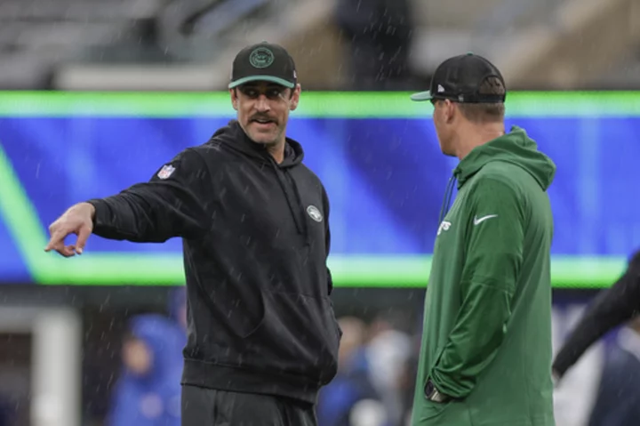 Rodgers' return to Jets' facility provides a lift as Saleh issues a challenge to coaches, players