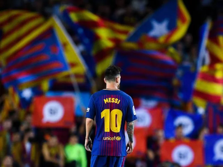 Lionel Messi's preferred move would be back to Barcelona, father and agent says