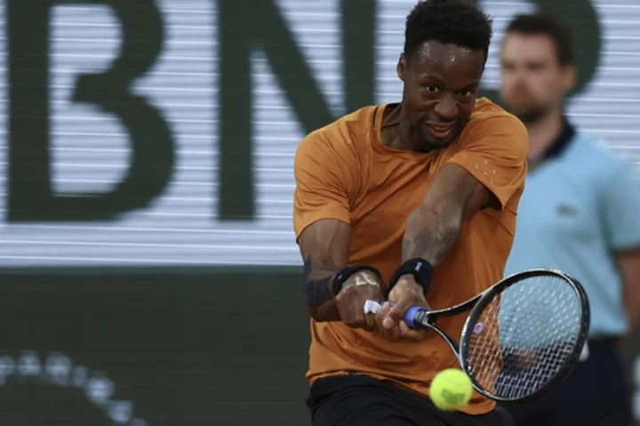 Gael Monfils withdraws from French Open with wrist injury