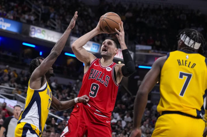 Nikola Vucevic helps the Bulls rally past the Pacers for a 112-105 win