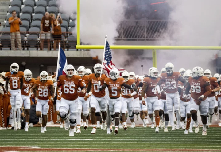 Big 12 goes from endangered to bigger before No. 11 Texas and No. 20 Oklahoma leave for SEC