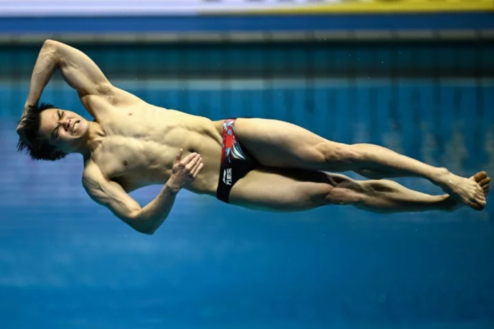 Chinese divers continue perfect start at world championships