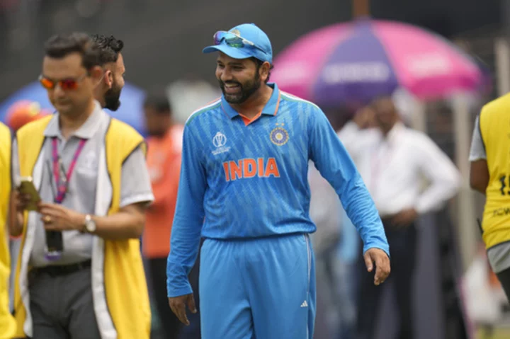 India wins the toss and will bowl first against regional rival Pakistan at the Cricket World Cup