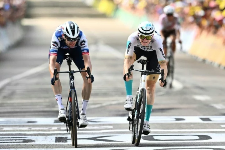 Mohoric wins photo finish for Tour de France stage 19