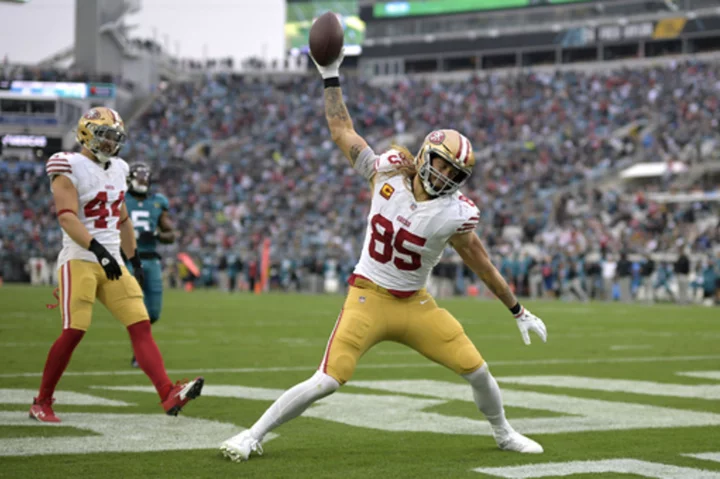 49ers dominate Jaguars 34-3 to end a 3-game skid and look like Super Bowl contenders again