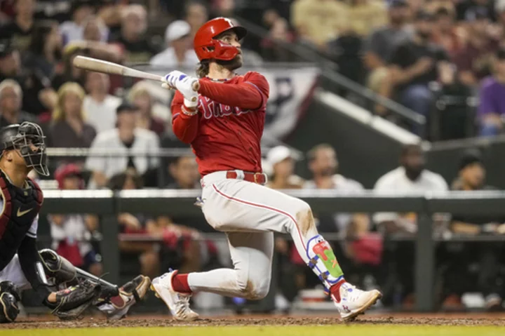 Bryce Harper to play first base full-time for Phillies as franchise moves on from Rhys Hoskins