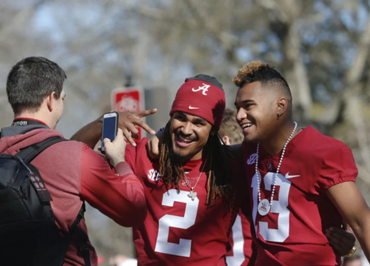 Eagles' Jalen Hurts, Dolphins' Tua Tagovailoa forever linked, forge respect for tenure at Alabama