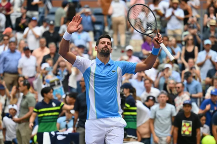 'Old fella' Djokovic romps into US Open third round