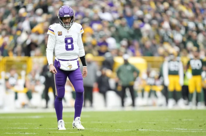 Kirk Cousins final gesture before being carted off should make him a Viking for life