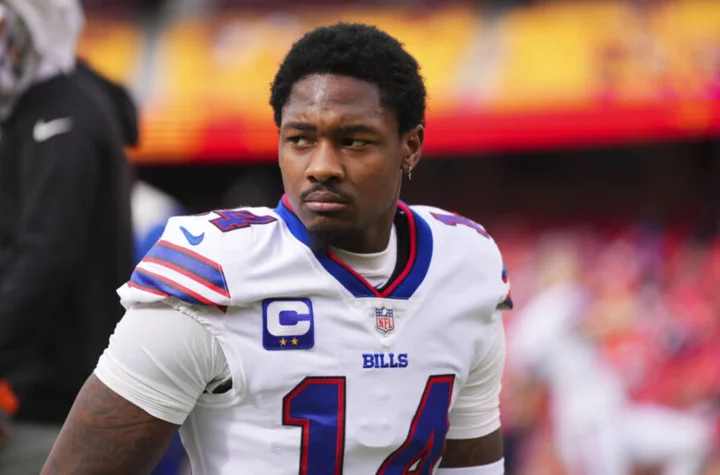 NFL rumors: Stefon Diggs answers Bills drama, Patriots optimistic in DeAndre Hopkins deal, Steelers can bring back rushing attack glory days