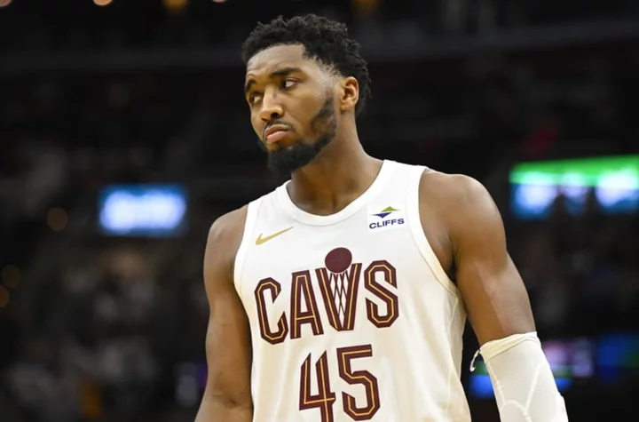 Is Donovan Mitchell playing tonight? Latest injury update for Cavs vs. Knicks