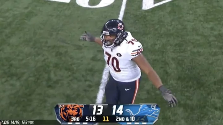Bears OL Braxton Jones Drops F-Bomb on Hot Mic After Being Forced to Leave Field