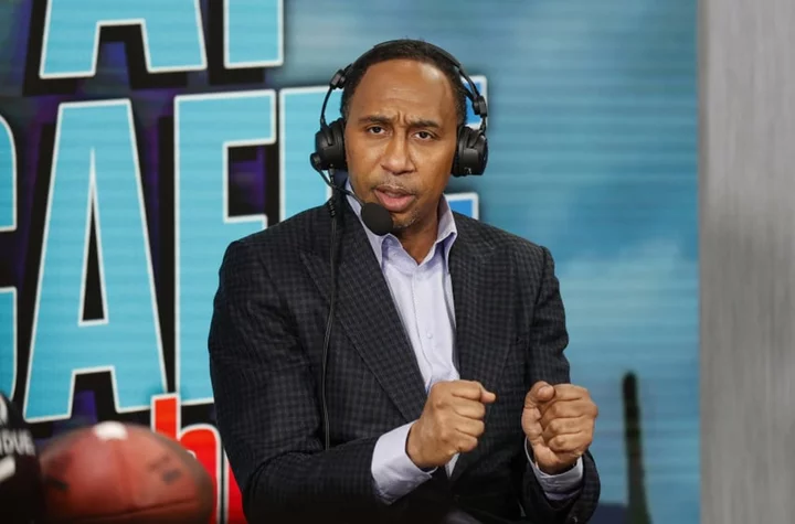 Yankees fans pile on Stephen A. Smith after pathetic first pitch