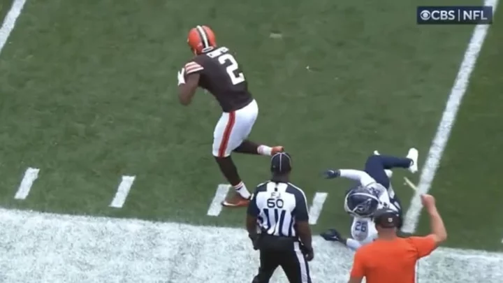 Browns Screwed By Referee Calling Amari Cooper Out of Bounds on Obvious Touchdown