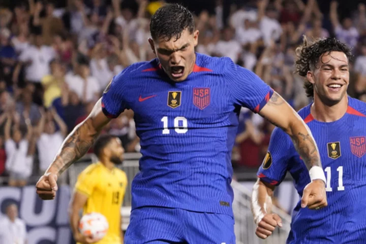 Vazquez's 88th-minute goal gives the US 1-1 draw with Jamaica in a CONCACAF Gold Cup opener