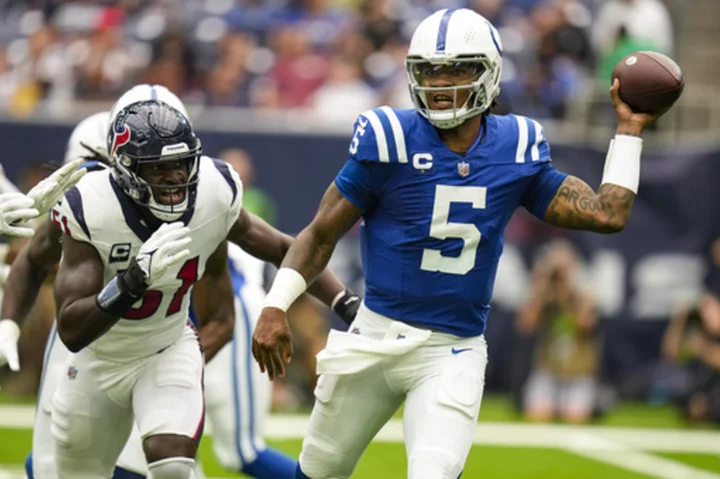 Richardson scores twice before leaving with concussion as Colts beat Texans 31-20